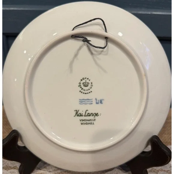 Vintage 1963 Royal Copenhagen Collectible Christmas Plate "The Windmill" - Picture 4 of 5